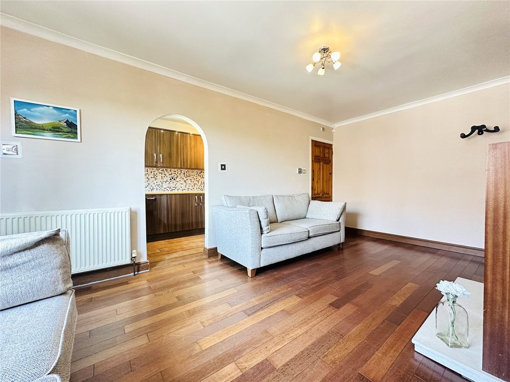 Property photo 2 of 9 Picture No. 06