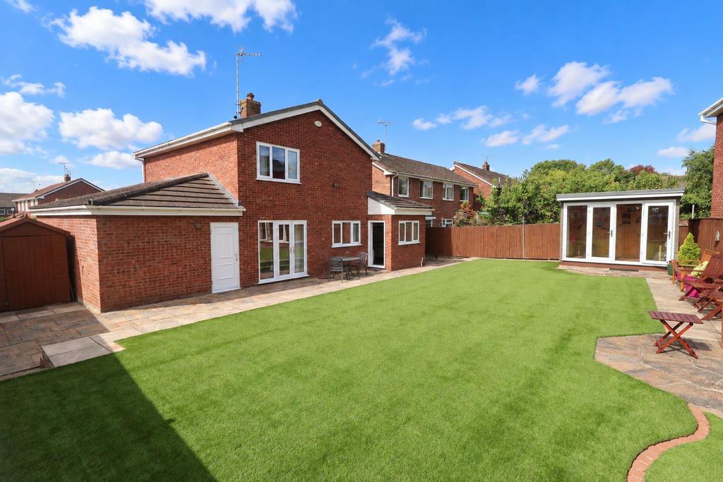 Property photo 2 of 14