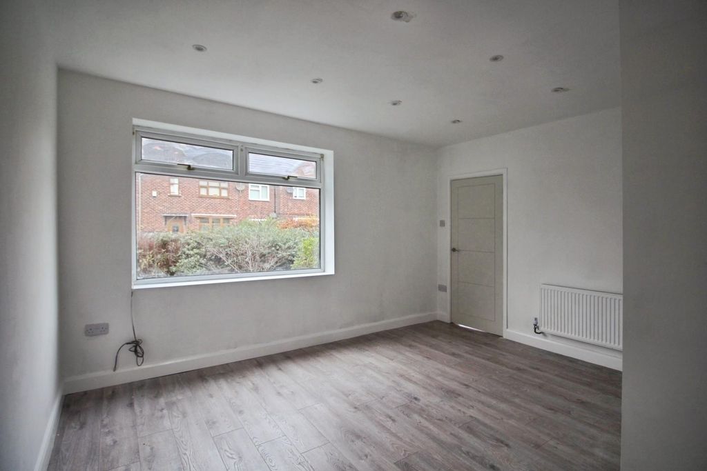 Property photo 2 of 17 A04602F1-Img_3044.Jpg