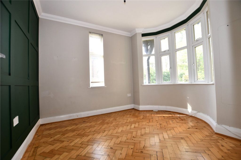 Property photo 3 of 21 Picture No. 18