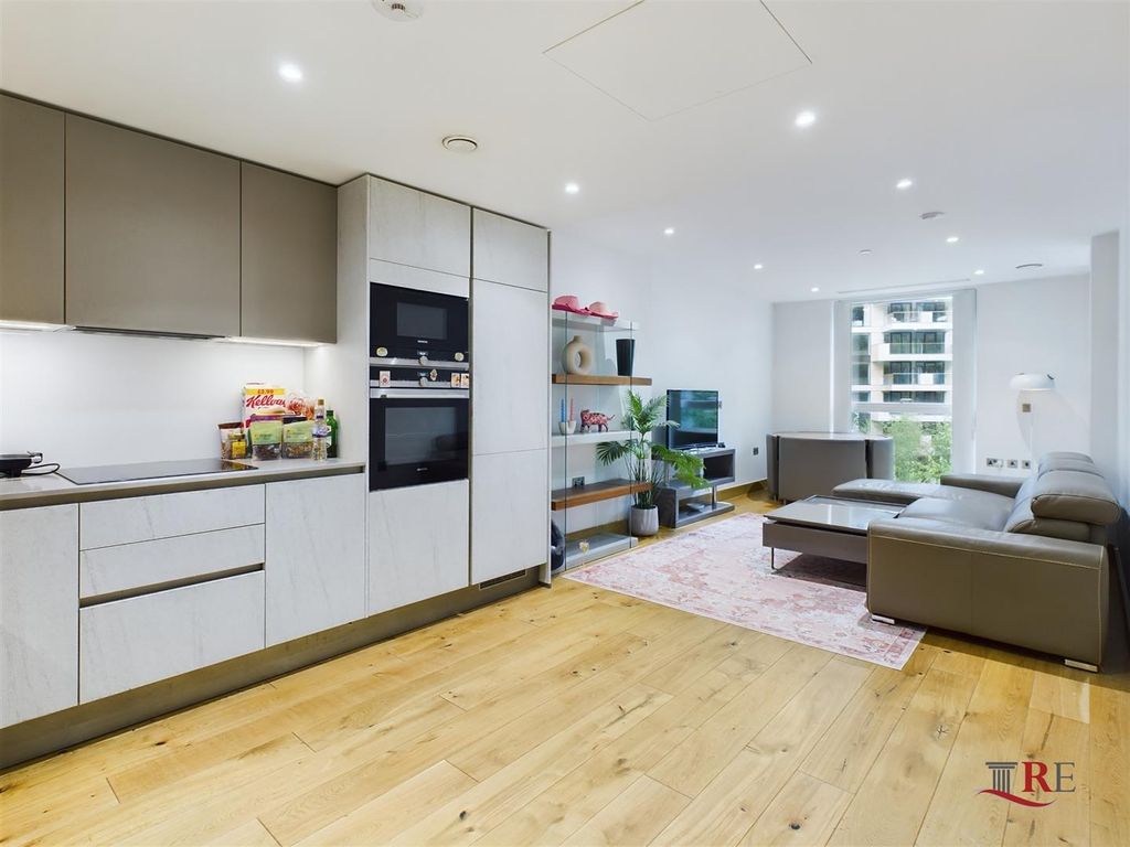 Property photo 1 of 12 Cam02489G0-Pr0050-Still006.Jpg