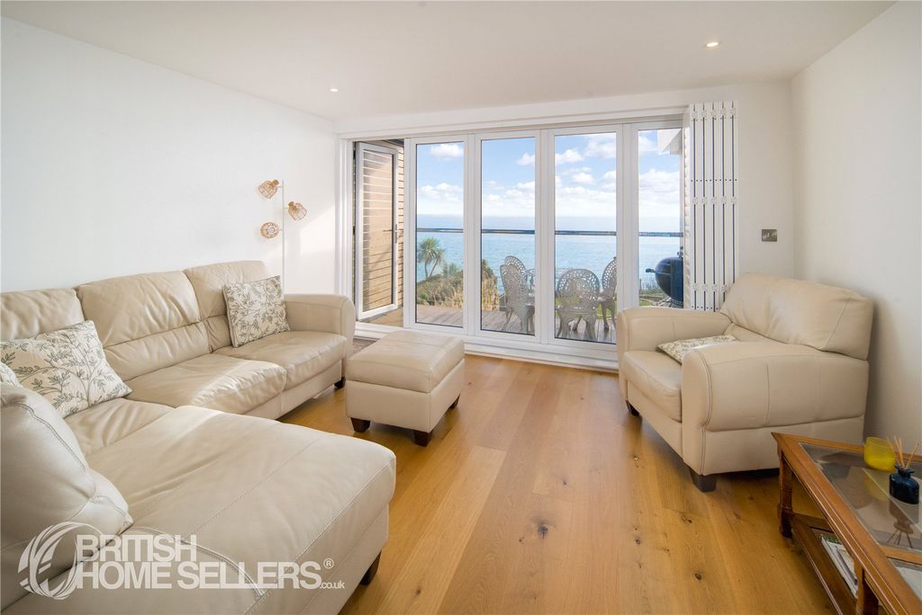 Property photo 3 of 23 Picture No. 04