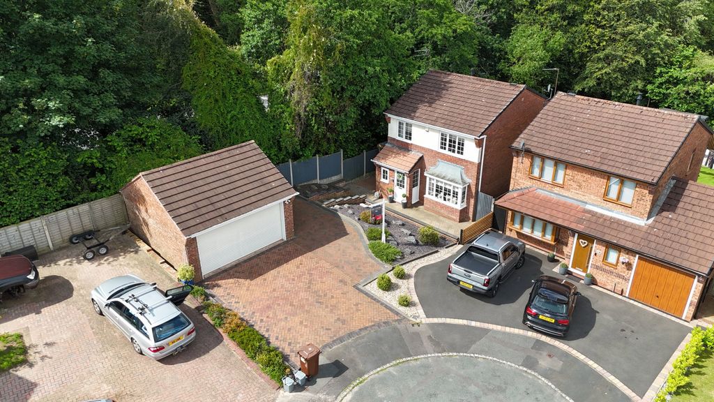 Property photo 3 of 43