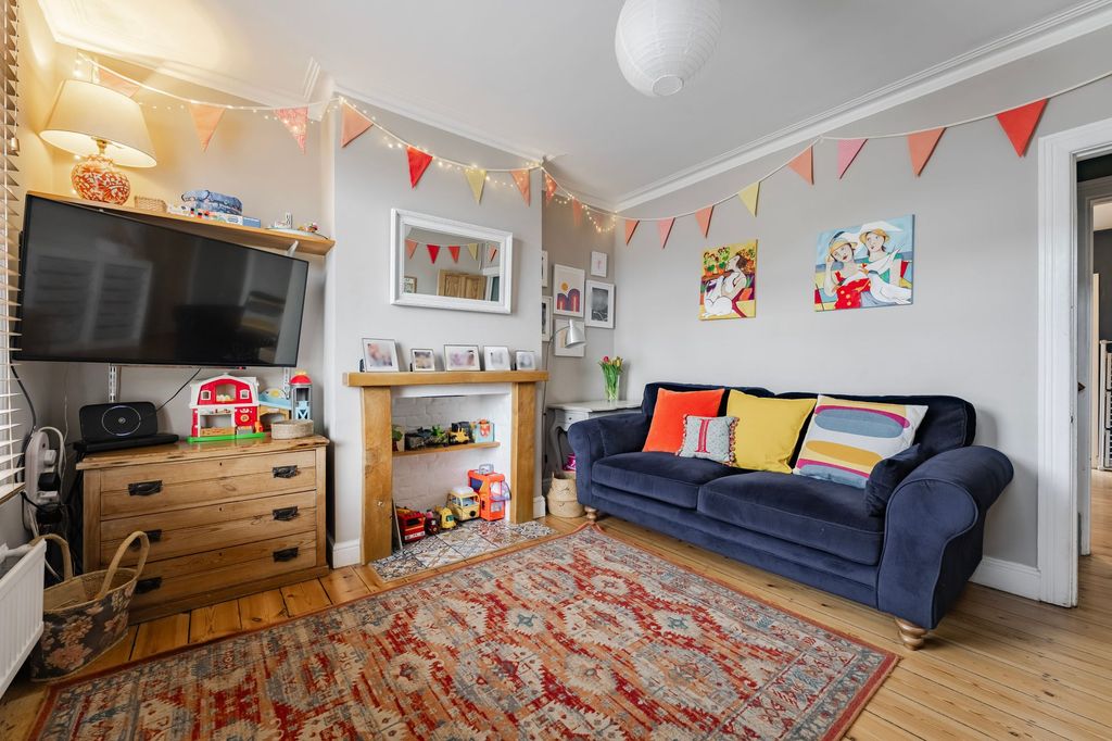 Property photo 2 of 16