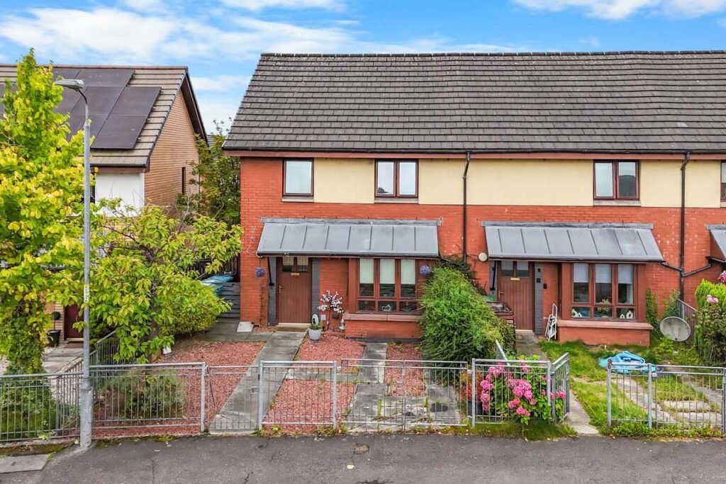 Property photo 1 of 12
