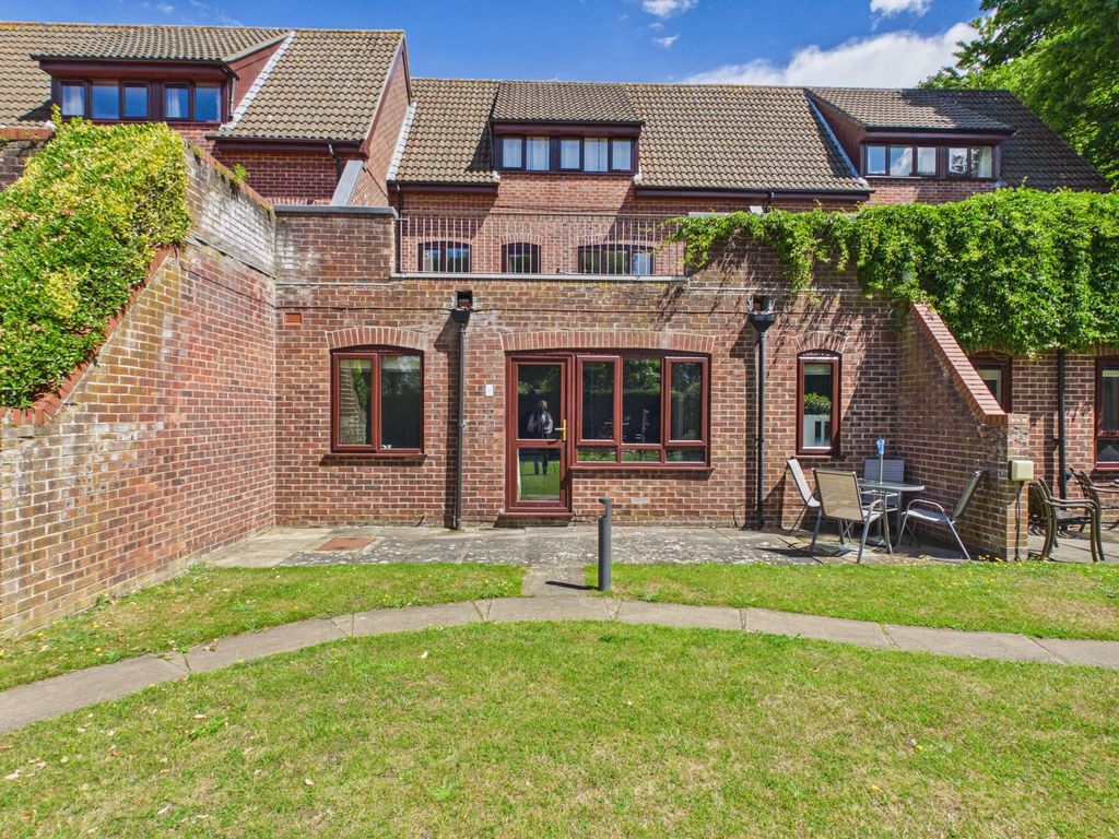 Property photo 1 of 20