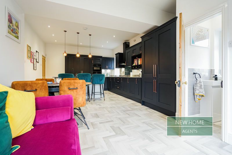 Property photo 3 of 40 Photo 27