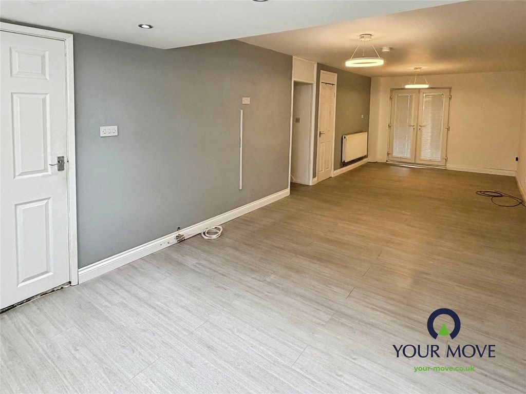 Property photo 2 of 16 Picture No. 02