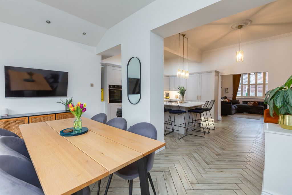 Property photo 3 of 26 13