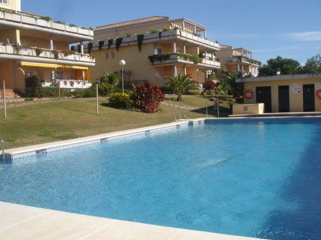 Property photo 3 of 20 Am1582_1_1_Piscina
