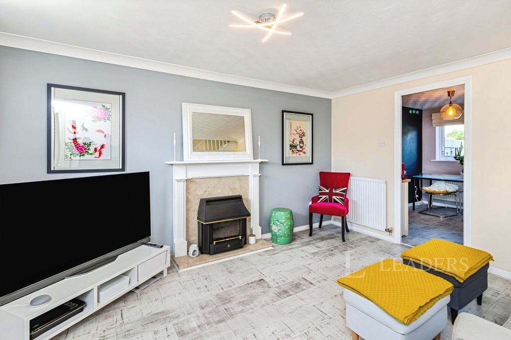 Property photo 3 of 13 3