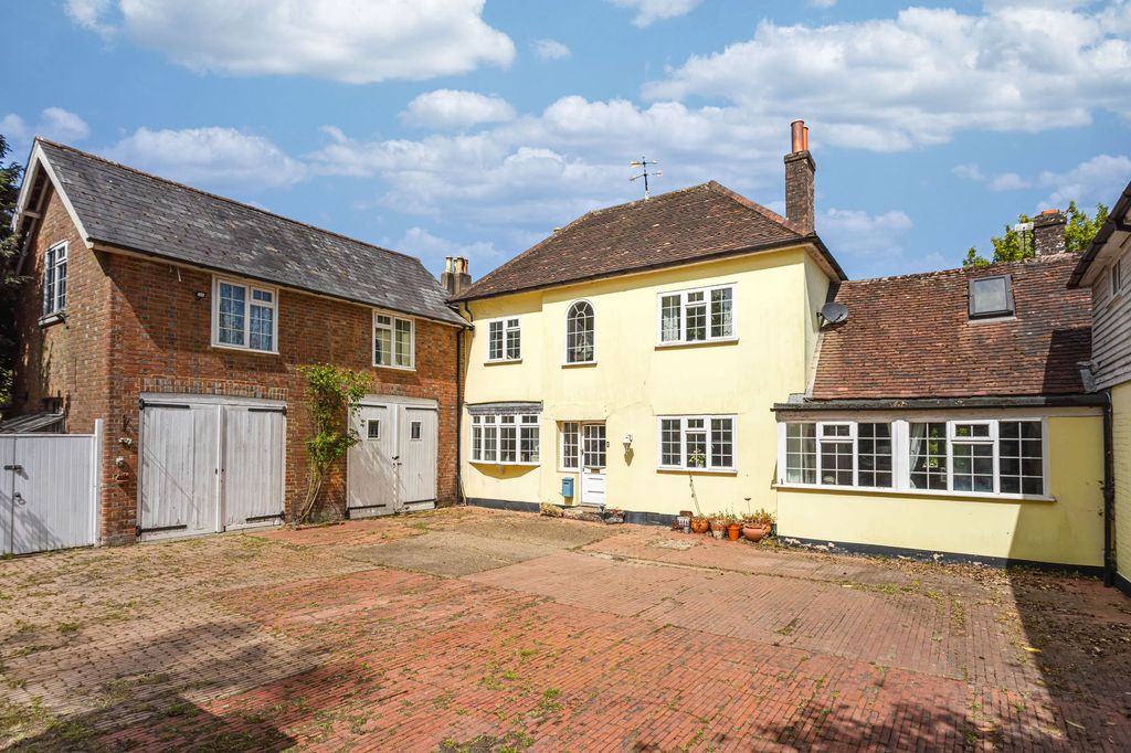 Property photo 1 of 32