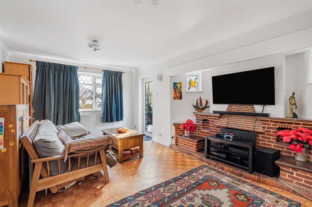 Property photo 3 of 22 19_75357.Jpg