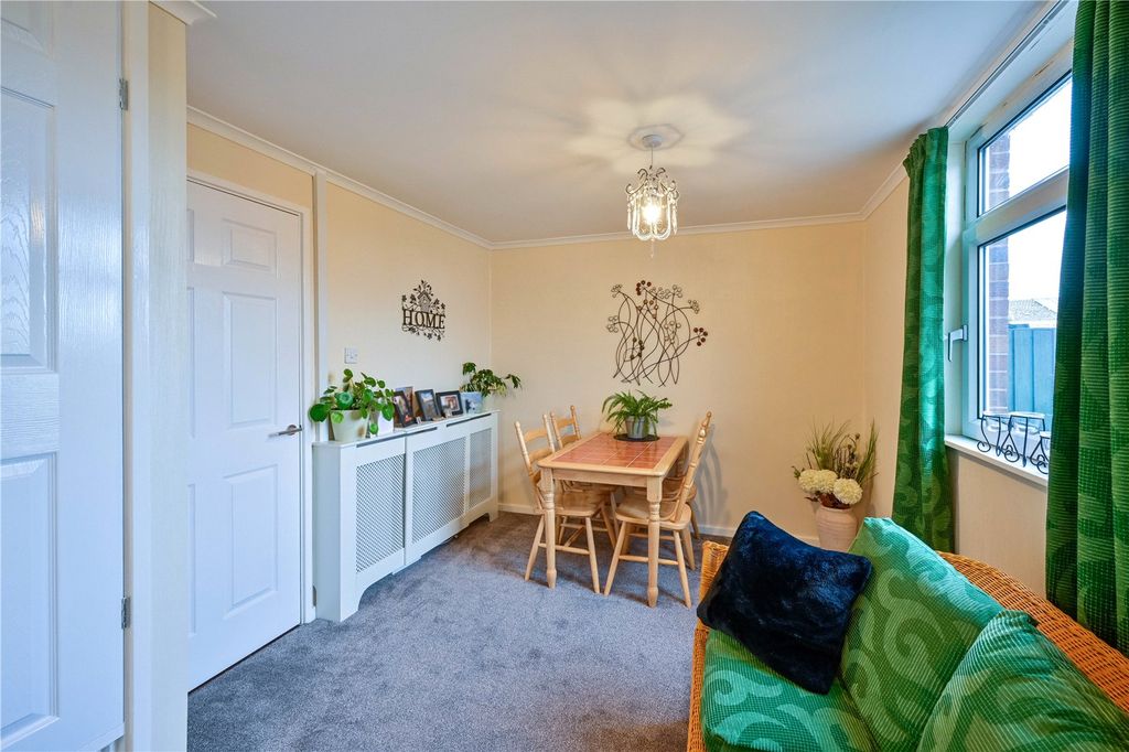 Property photo 3 of 21 Picture No. 03