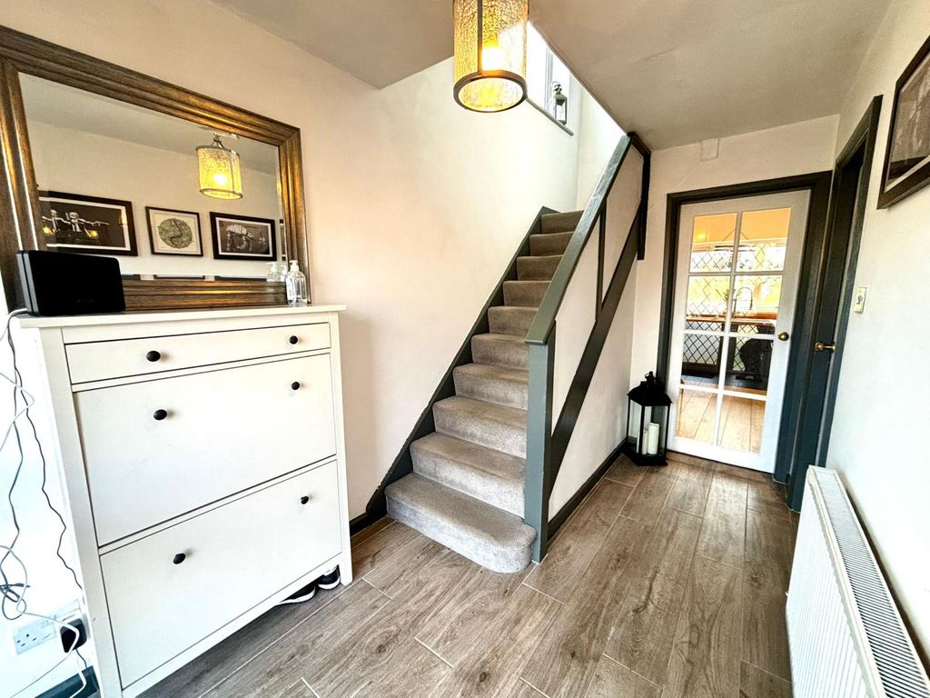 Property photo 2 of 13 Hallway