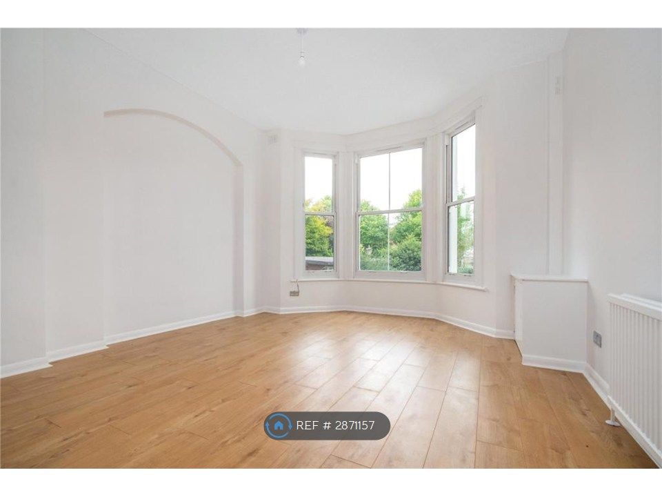 Property photo 2 of 12 Living Room