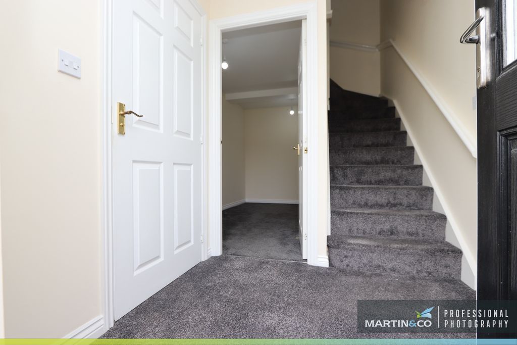 Property photo 3 of 27