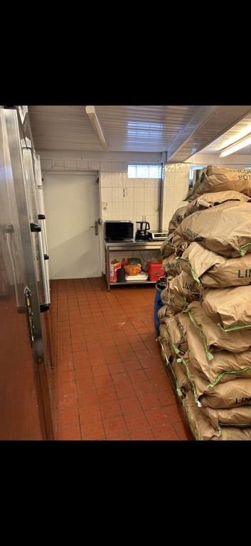 Property photo 3 of 4