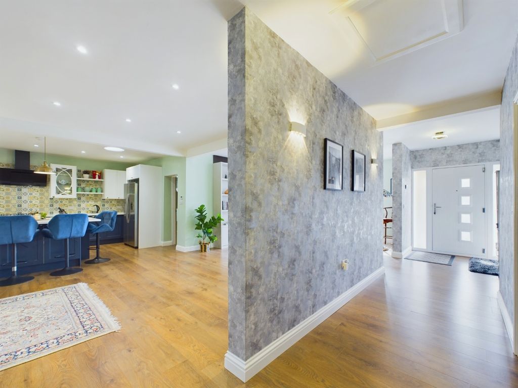 Property photo 2 of 32 3424184