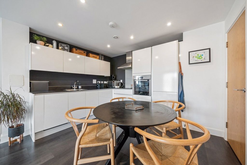 Property photo 3 of 11 Picture No. 11