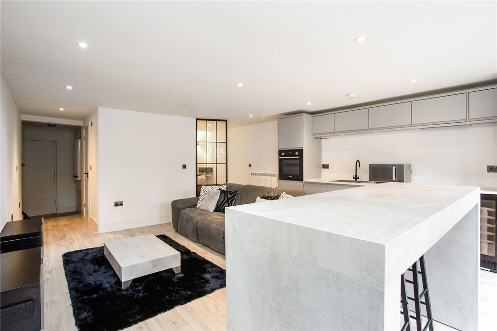 Property photo 1 of 10 Picture No. 04