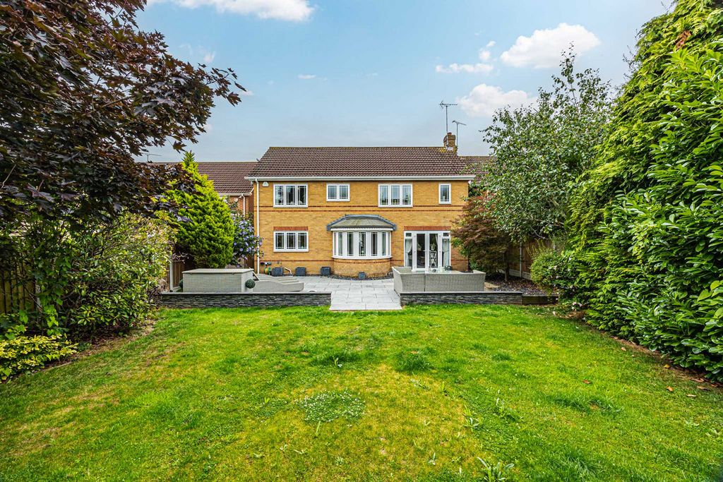 Property photo 2 of 45