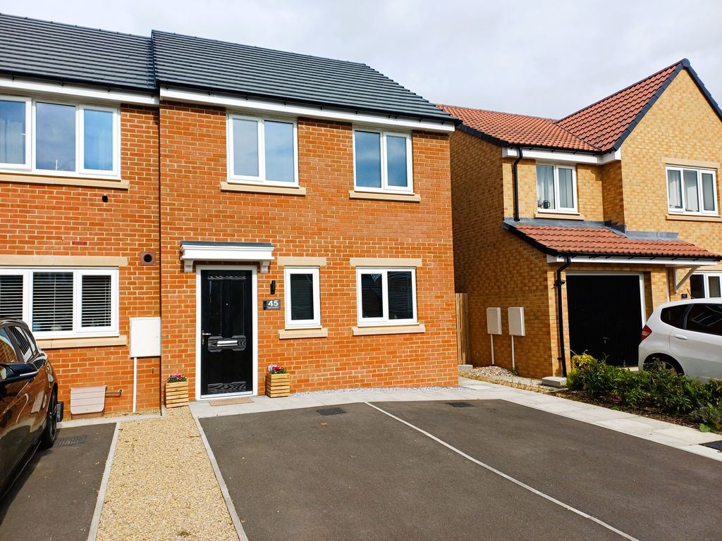 Property photo 1 of 18 Front View