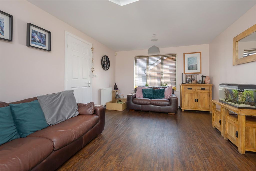 Property photo 3 of 23 Aurelie Way, Whitstable