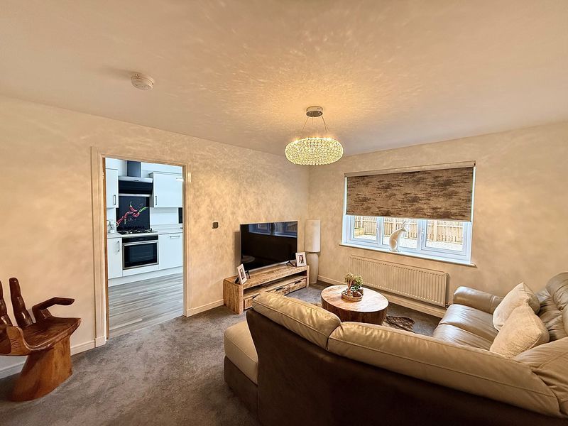 Property photo 3 of 19 Photo 5