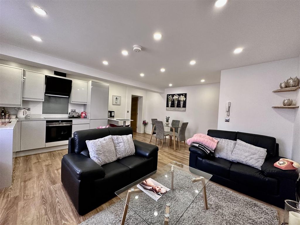 Property photo 3 of 15 Unnamed (9).Jpg