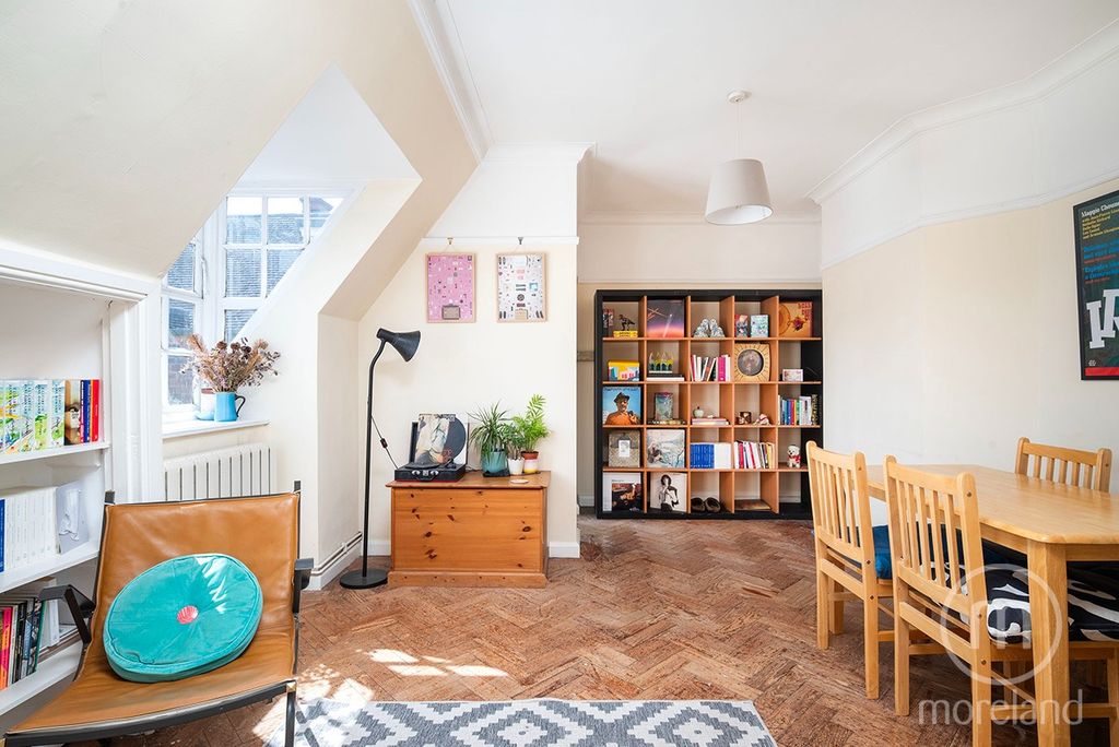 Property photo 2 of 13 2369234