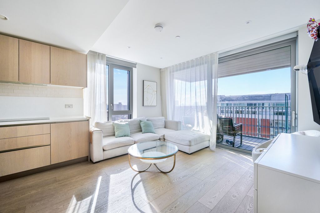 Property photo 1 of 9