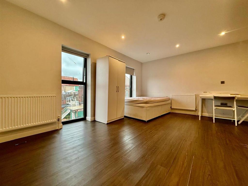 Property photo 3 of 6 Img-20251201-Wa0075.Jpg