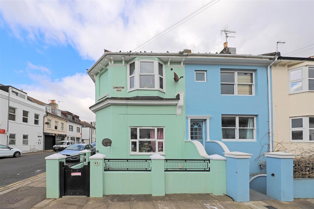 Property photo 1 of 11 Nicholas James Livingston Front 1.Jpg