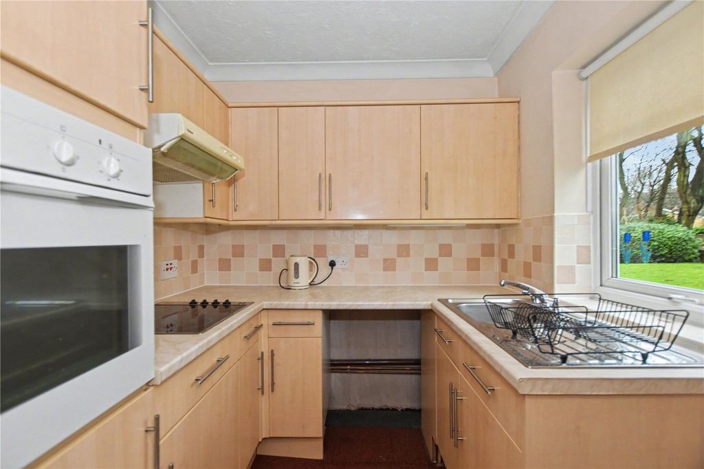 Property photo 3 of 11 Picture No. 16