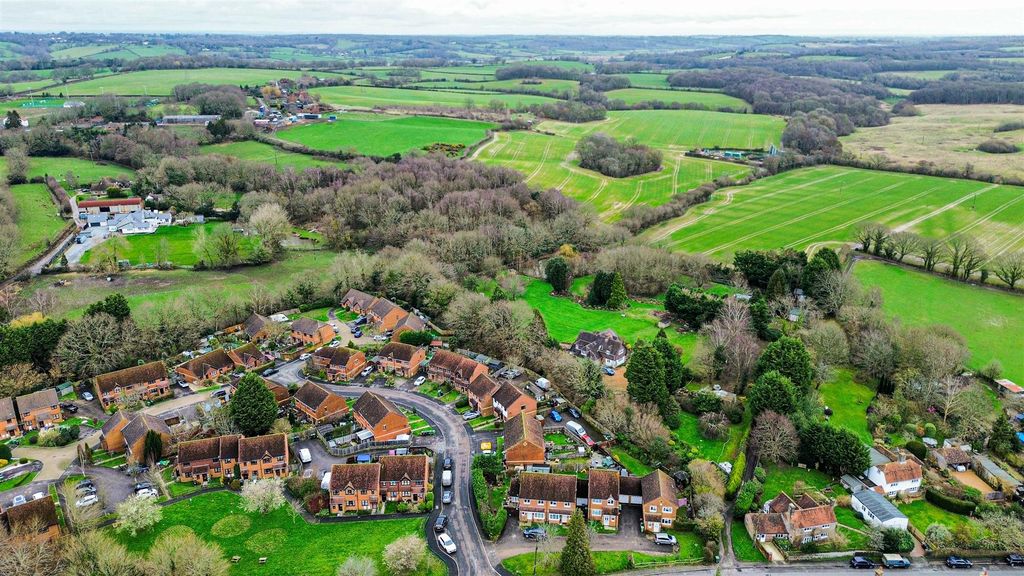 Property photo 2 of 36