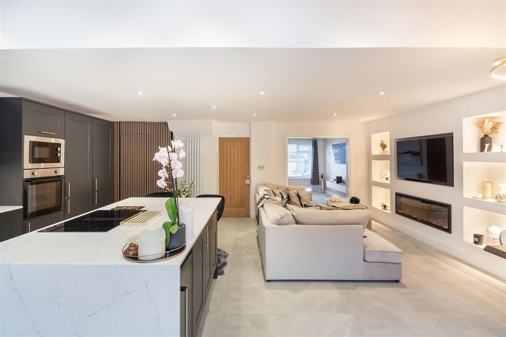 Property photo 3 of 15 _A7R9046-Hdr.Jpg