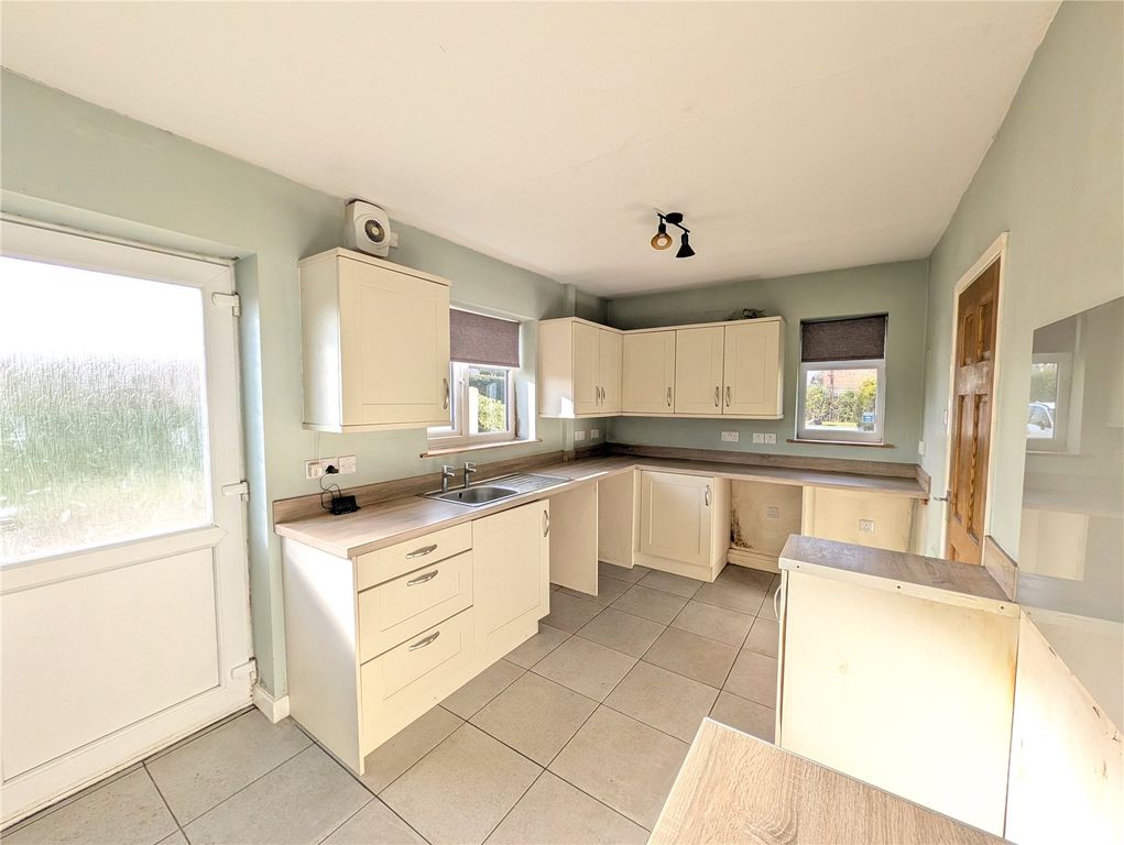 Property photo 2 of 20 Picture No. 14