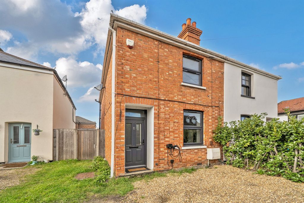 Property photo 1 of 12