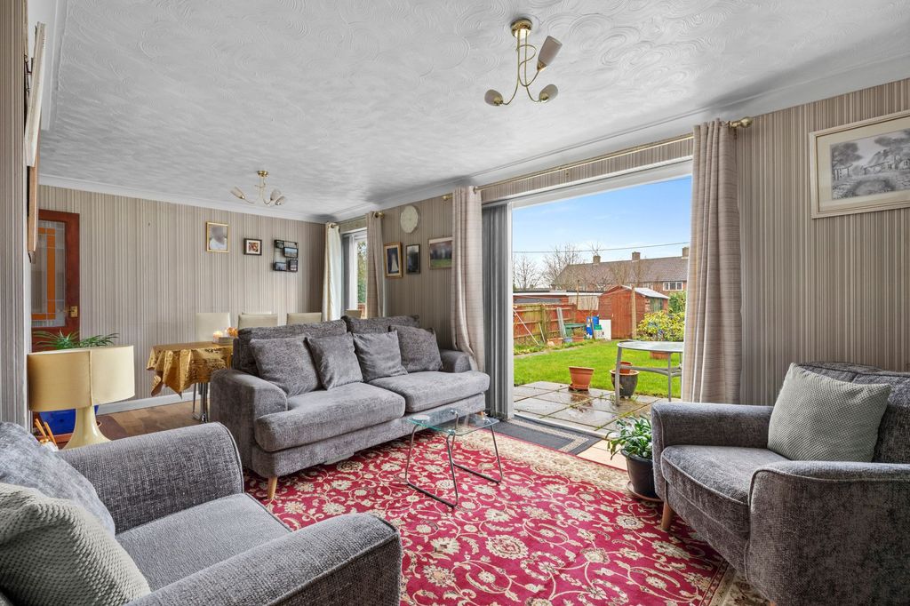 Property photo 2 of 15