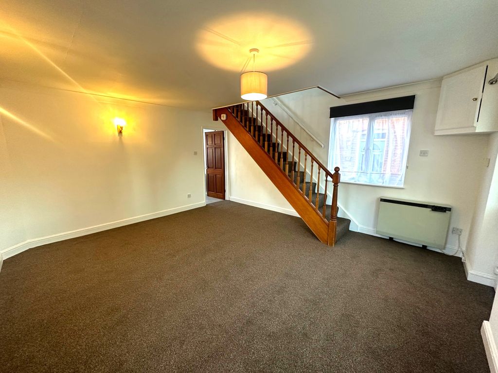 Property photo 2 of 12 Living Room