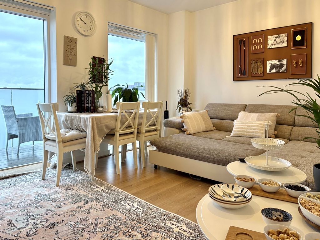 Property photo 1 of 20 Photo 15