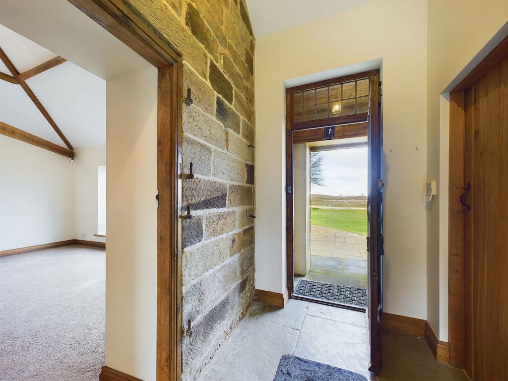 Property photo 3 of 25