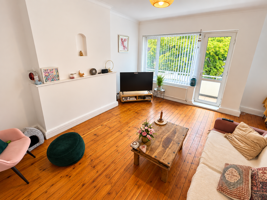 Property photo 1 of 11 A6