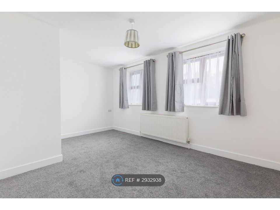 Property photo 1 of 17 Bedroom
