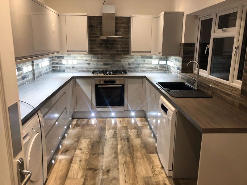 Property photo 1 of 10 Photo 15