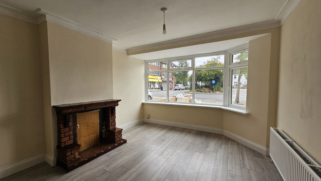 Property photo 2 of 12 Img-20250820-Wa0008