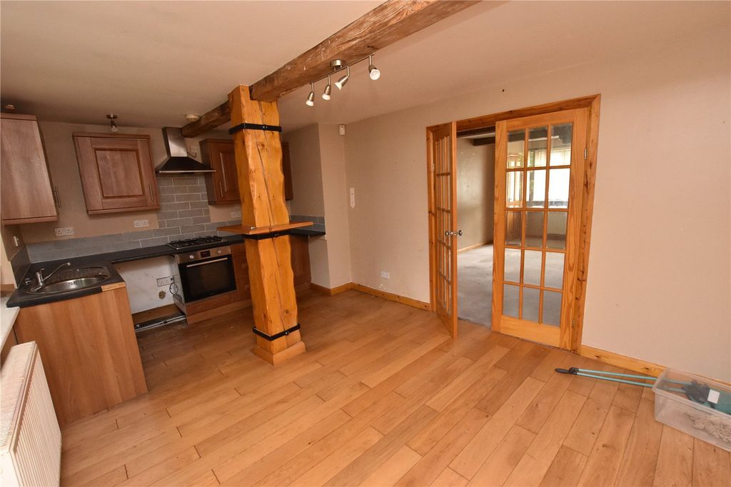 Property photo 3 of 11 Picture No. 20