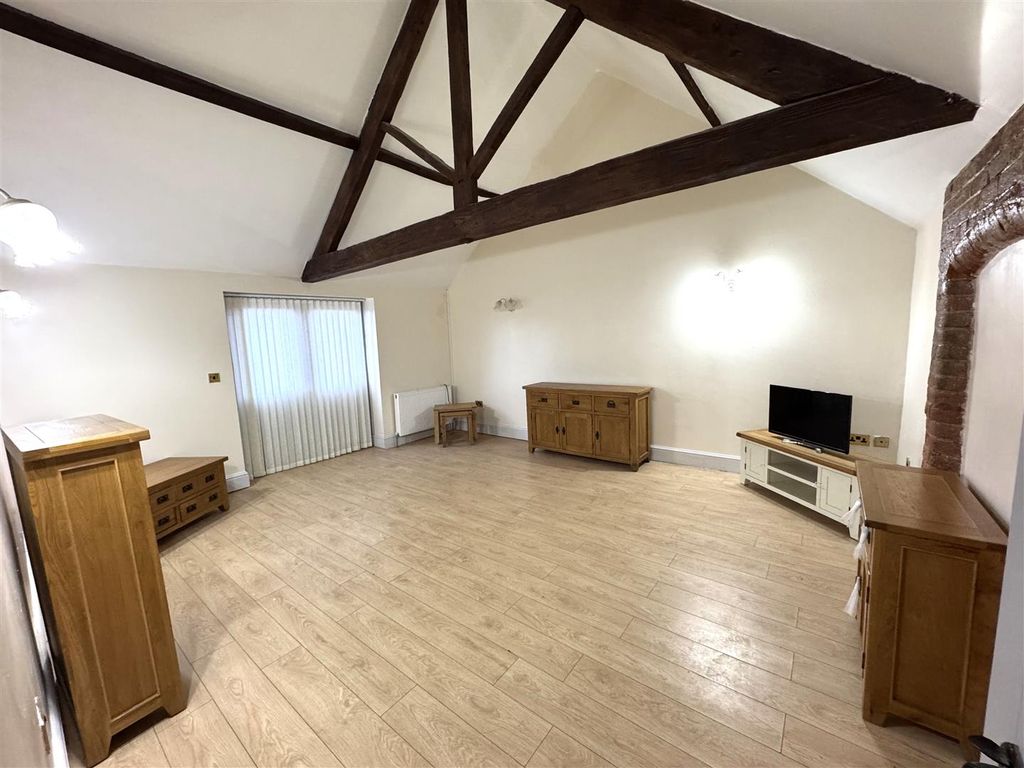 Property photo 1 of 12 Img_5576.Jpg