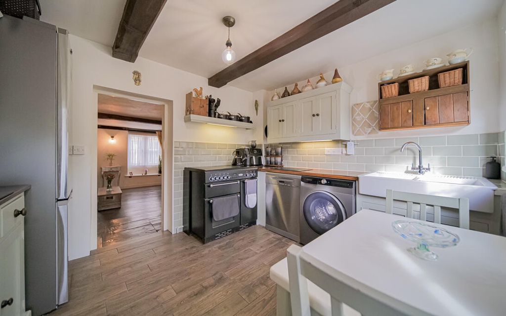 Property photo 3 of 16 P1067574.Jpg